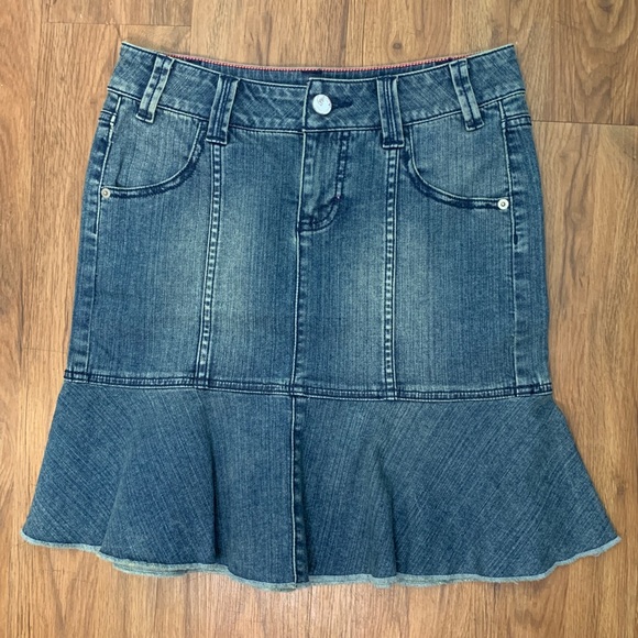 DKNY Jeans Flounce Denim Skirt - Picture 1 of 8